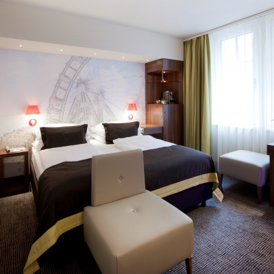 Mercure City Image