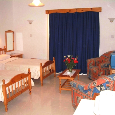 Villa Club (6 Km From Kyrenia) Image