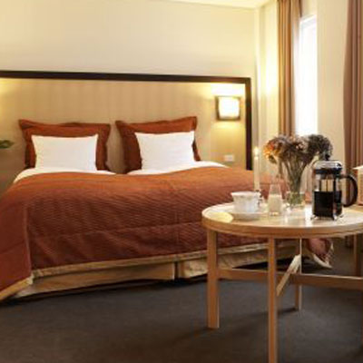 Ascot Hotel Image