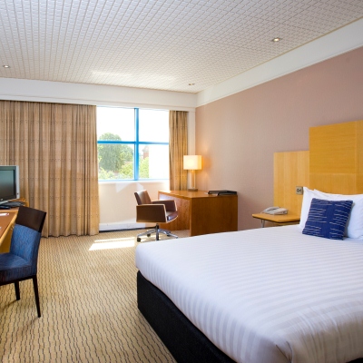 Ramada Plaza Gatwick Image