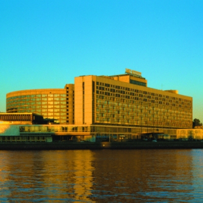 Saint Petersburg (Standard River View)