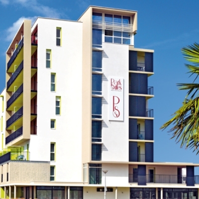 Park & Suites Elegance Tours (1-Bedroom Suite)