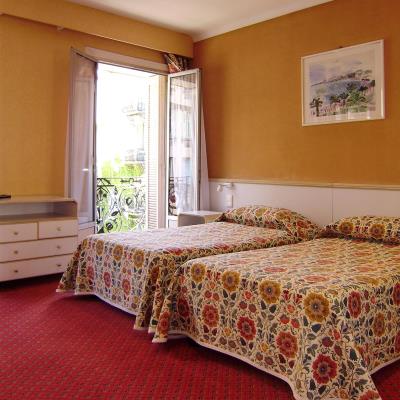Busby Hotel Image