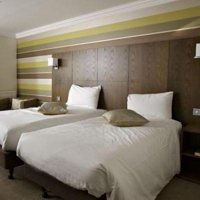Edgwarebury Corus Hotel(20 Km From Central London) Image