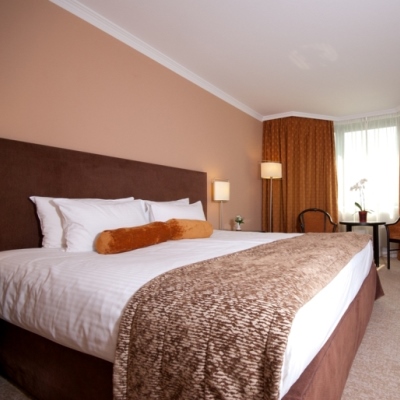 Ramada Plaza Budapest Image