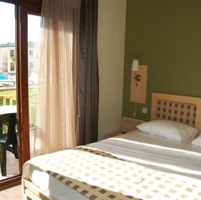 Green Holiday Village Image