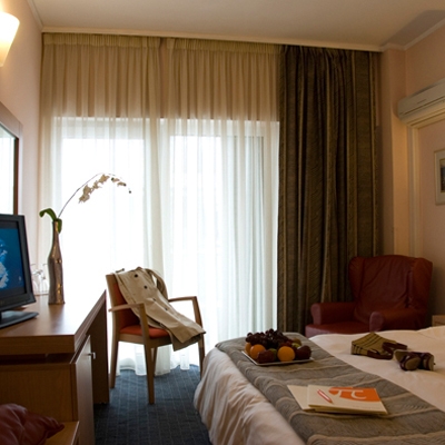 Polis Grand Image