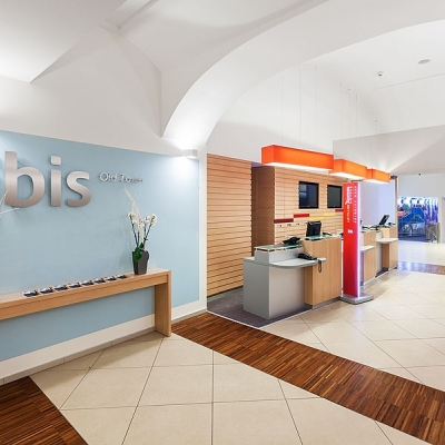 Boka Ibis Old Town i Prag från 494 SEK