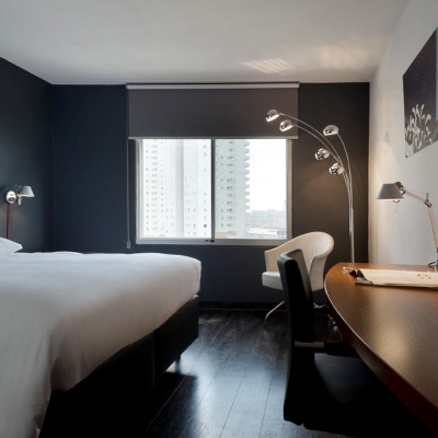 Golden Tulip Rotterdam-Centre Image