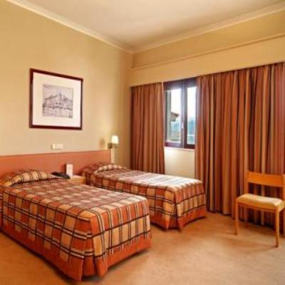 Comfort Inn Almedina Image