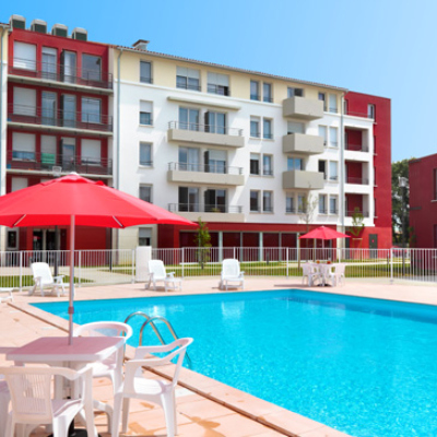 Park & Suites Elegance Cornebarrieu ( Suite Studio/ 15km from Toulouse)