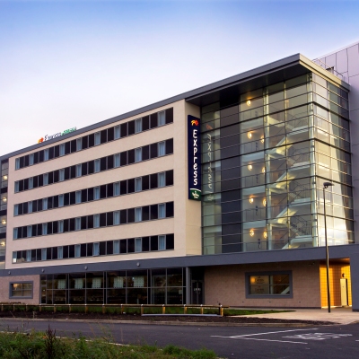 Holiday Inn Express Liverpool - John Lennon Apt
