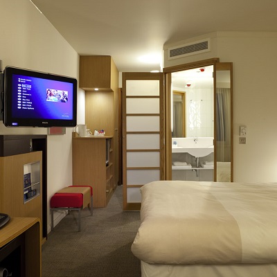 Novotel Manchester West (10 Km From Manchester) Image