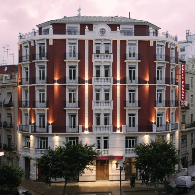 Petit Palace Germanias