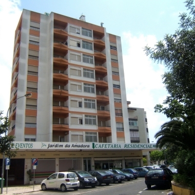 Residencial Jardim da Amadora (14km from Lisbon), Lizbona 