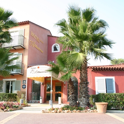 Domaine De L'Albatros (12km from Cannes)