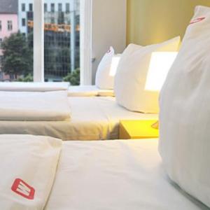 Meininger City Hostel & Hotel Image