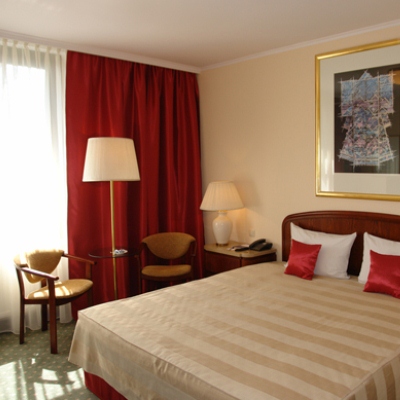 Crown Piast Hotel & Park Image