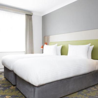 County Hotel Woodford (13km From Central London) Image
