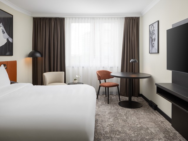 Hilton Dusseldorf Image