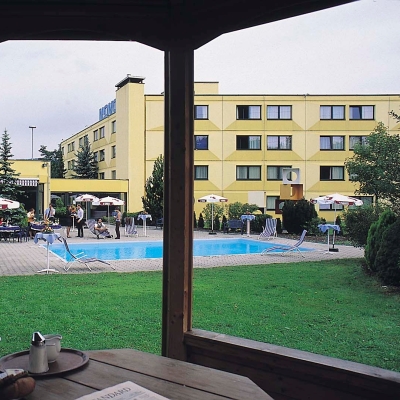 Novotel West (12km from City Centre)