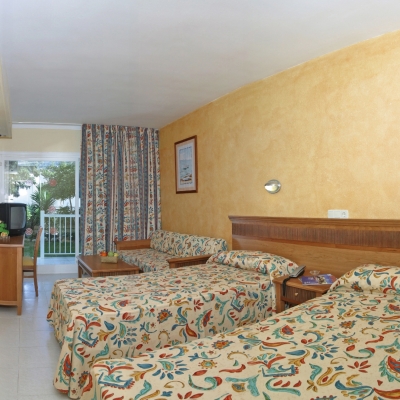 Sirenis Club Siesta Image