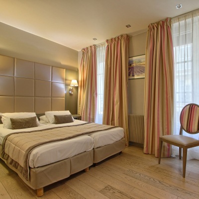 Paris Hotel Image