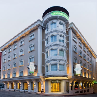 Yasmak Sultan, Istanbul 